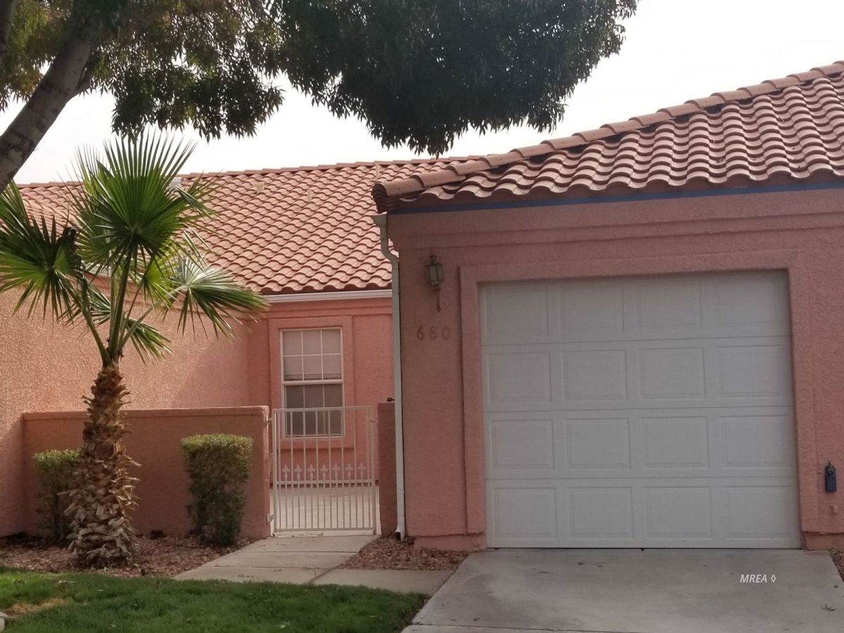 680 Peartree Ln - Photo 1