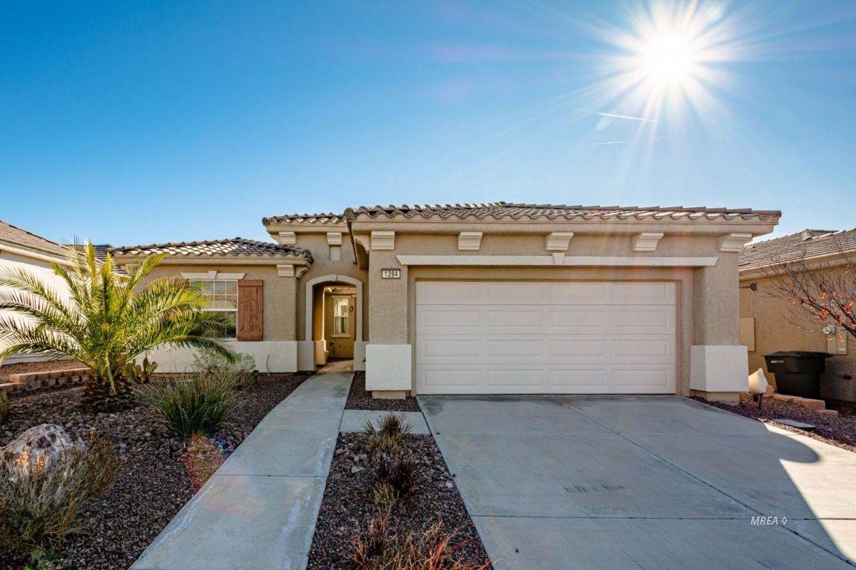 1394 Oakmont Ct - Photo 1