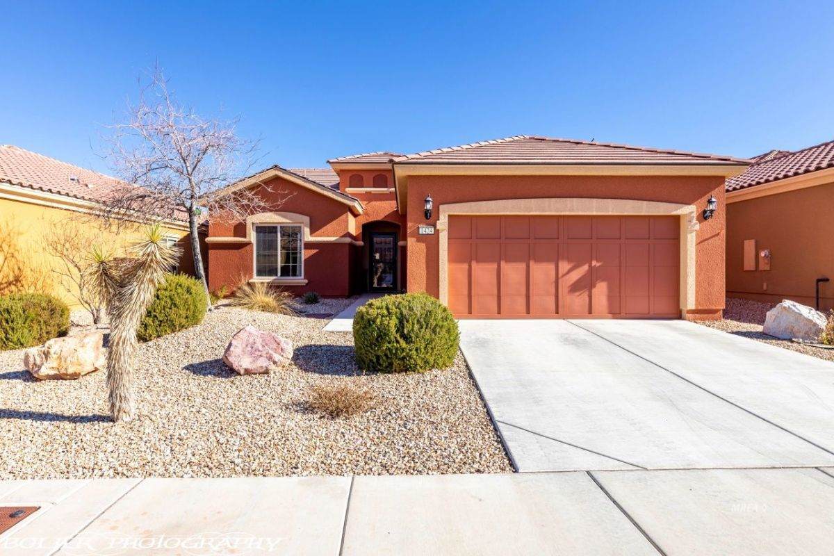 1424 Saddle Horn Ct - Photo 1