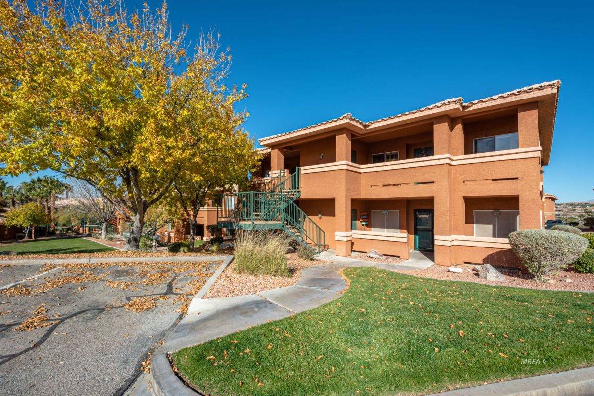 322 Colleen Ct - Photo 1
