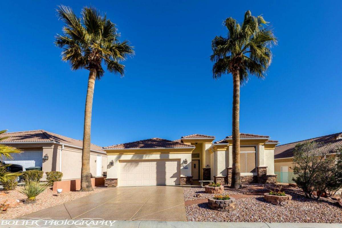 518 Chalet Dr - Photo 1