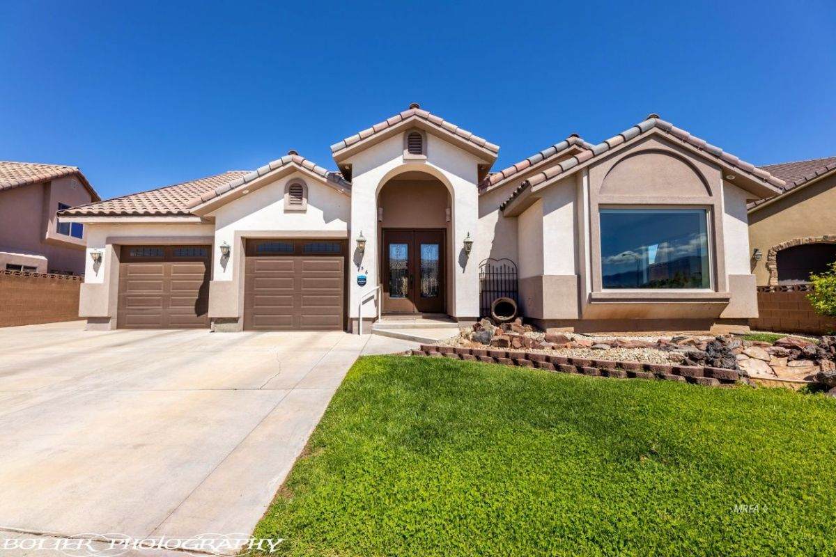 256 Crystal Ct - Photo 1