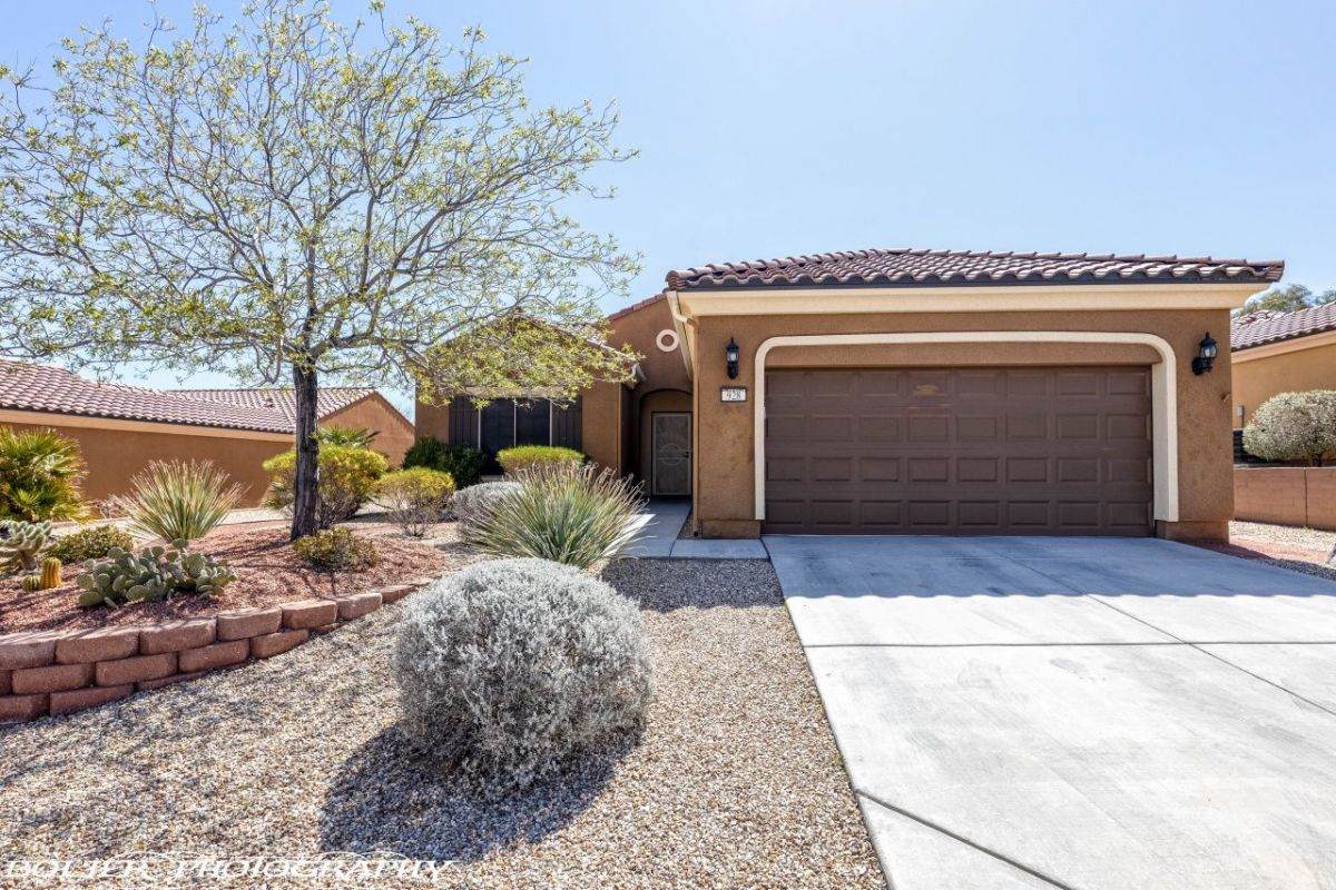 928 Roadrunner Trail - Photo 1