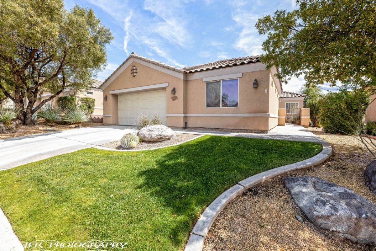 1260 Chaparral Dr - Photo 1