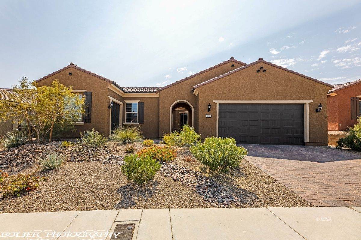 810 Bridle Path Ln - Photo 1