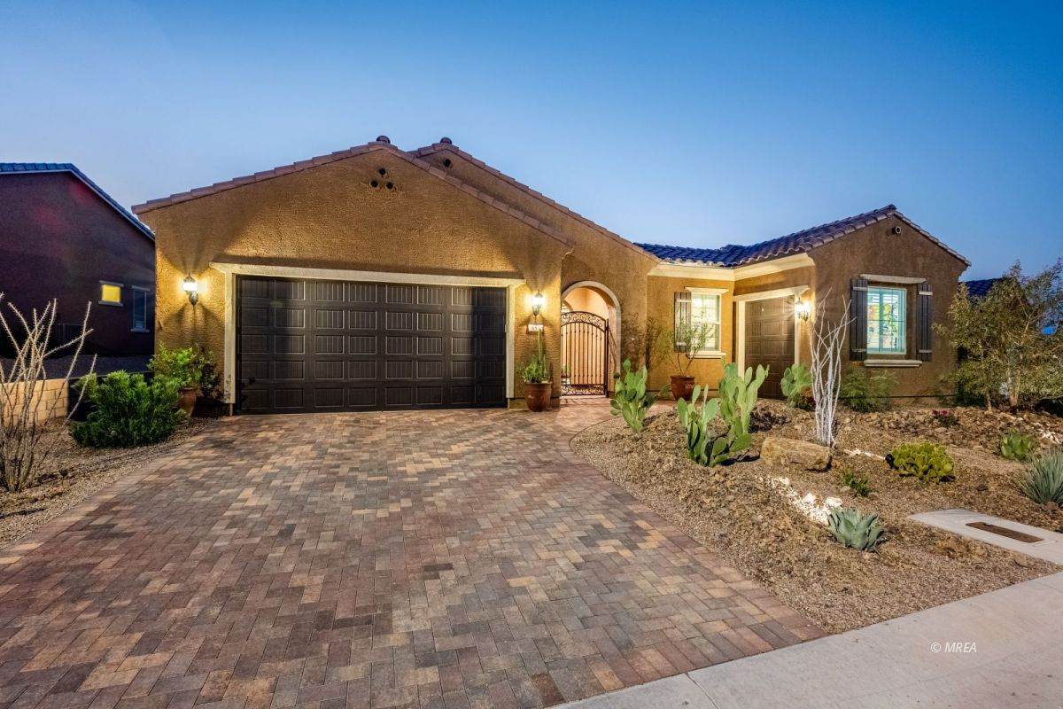 853 Bridle Path Ln - Photo 1