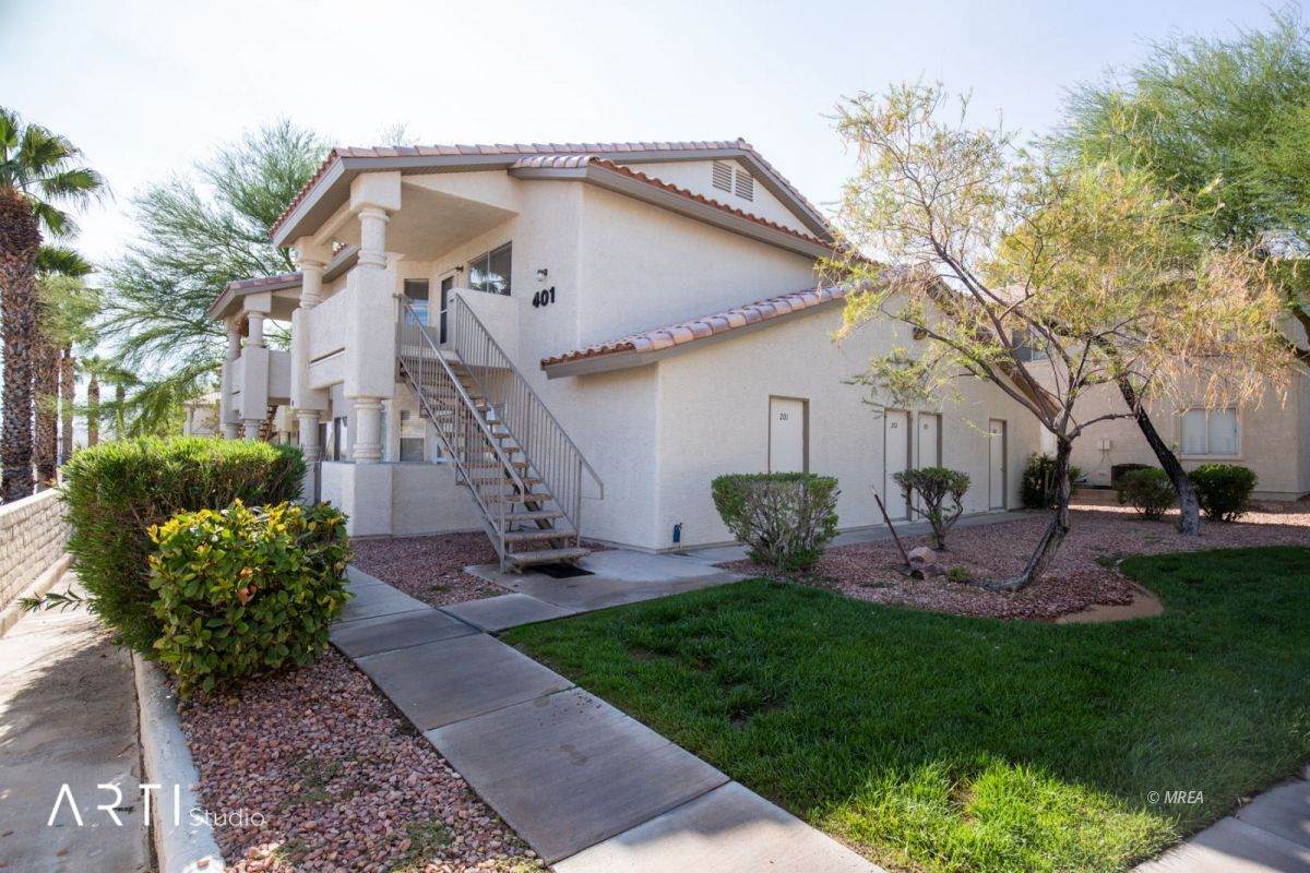 401 Mesa Blvd - Photo 1