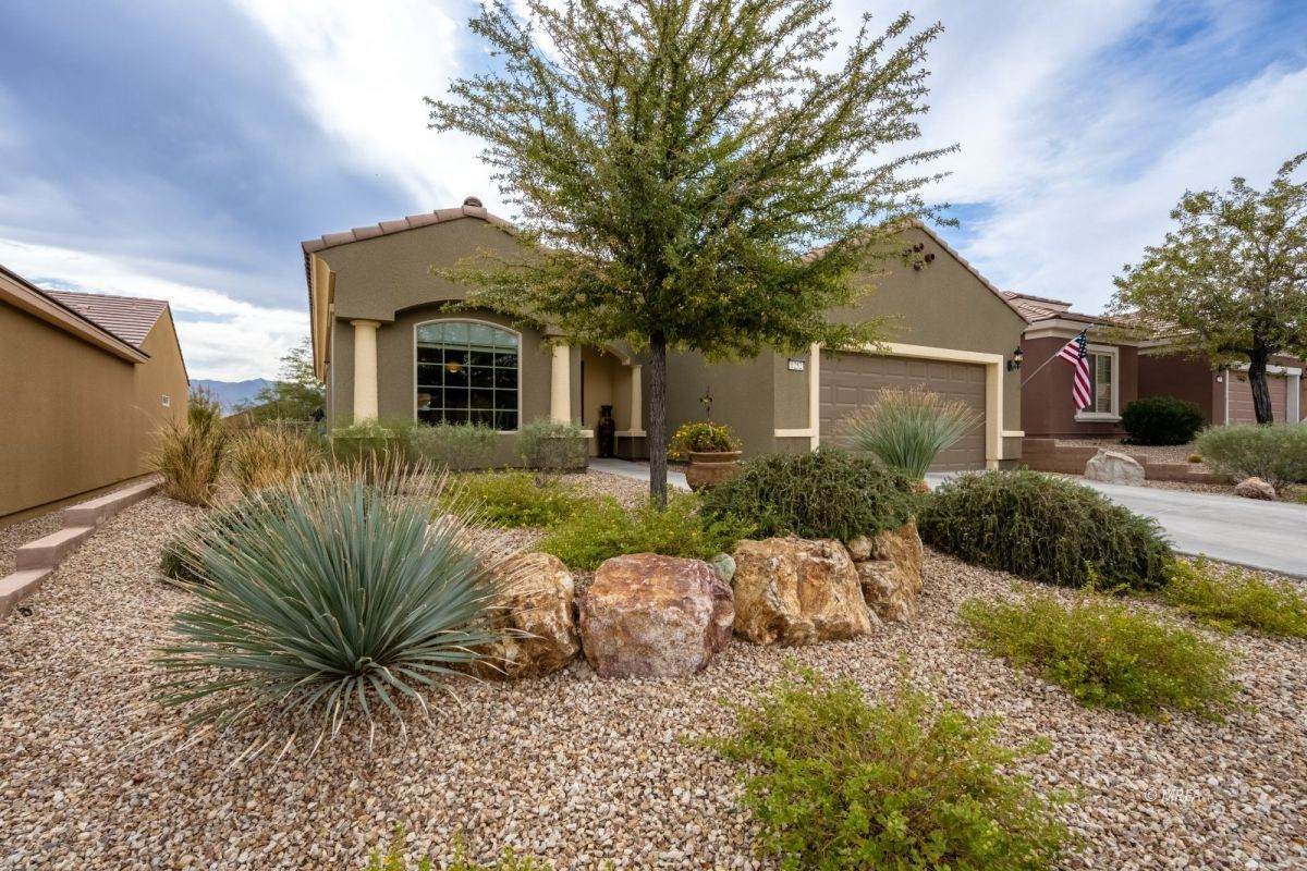 1252 Weeping Rock Trl - Photo 1