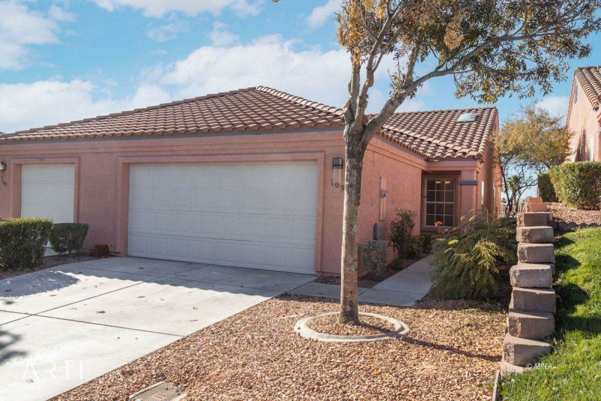 709 Appletree - Photo 1