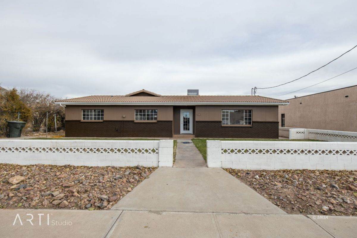 20 Willow St - Photo 1
