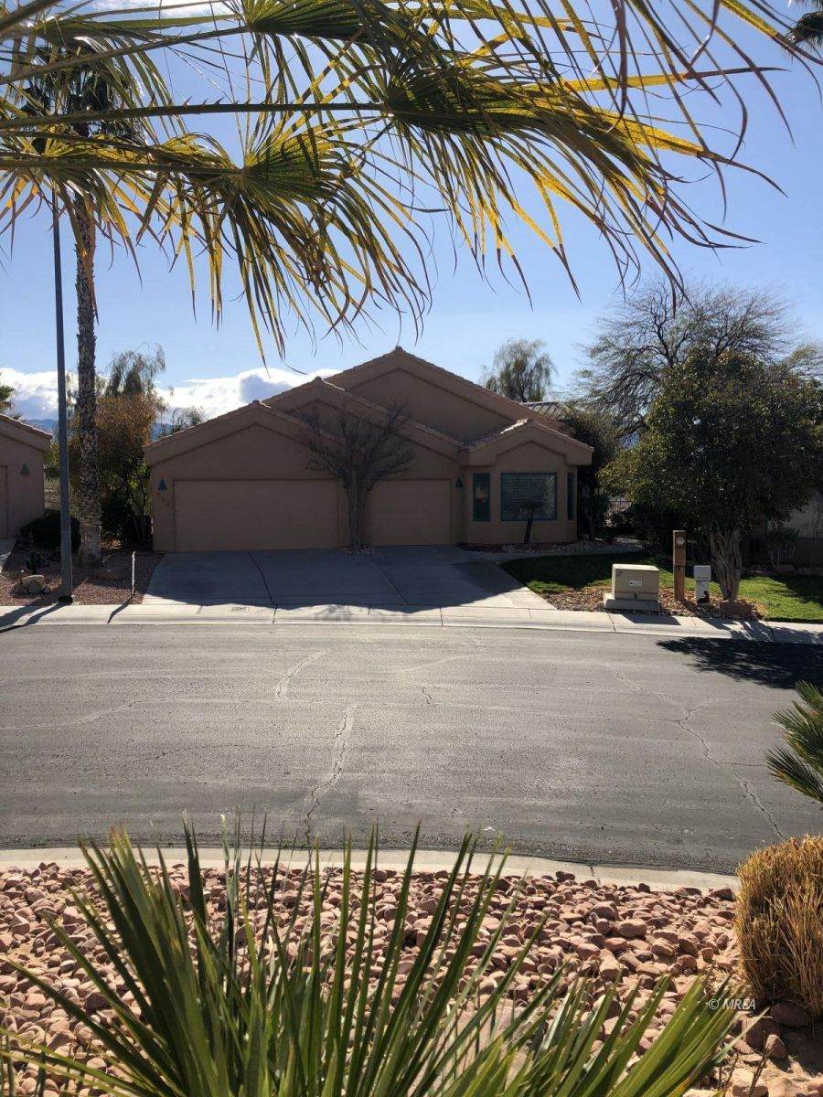 242 Pinnacle Ct - Photo 1