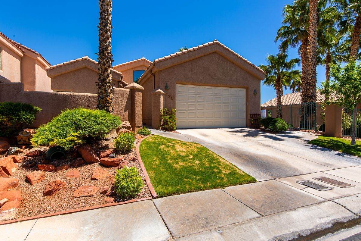 728 Pinnacle Ct - Photo 1