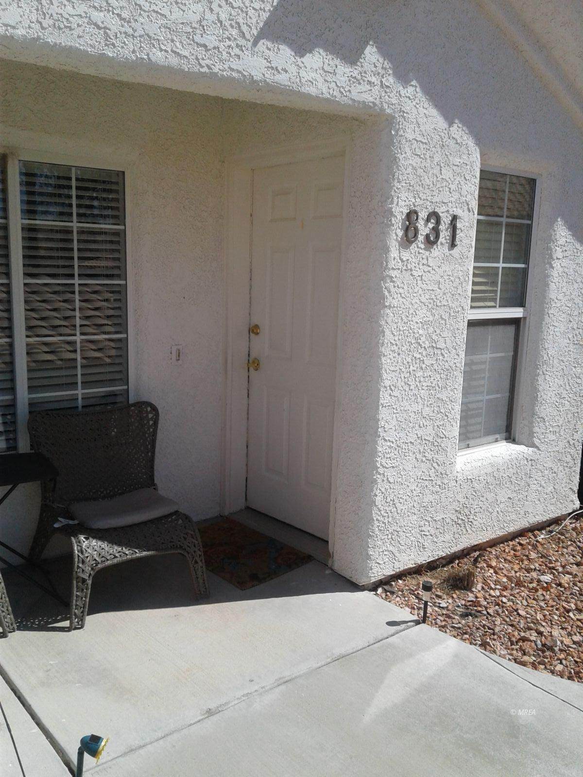 831 Mesa Blvd - Photo 1