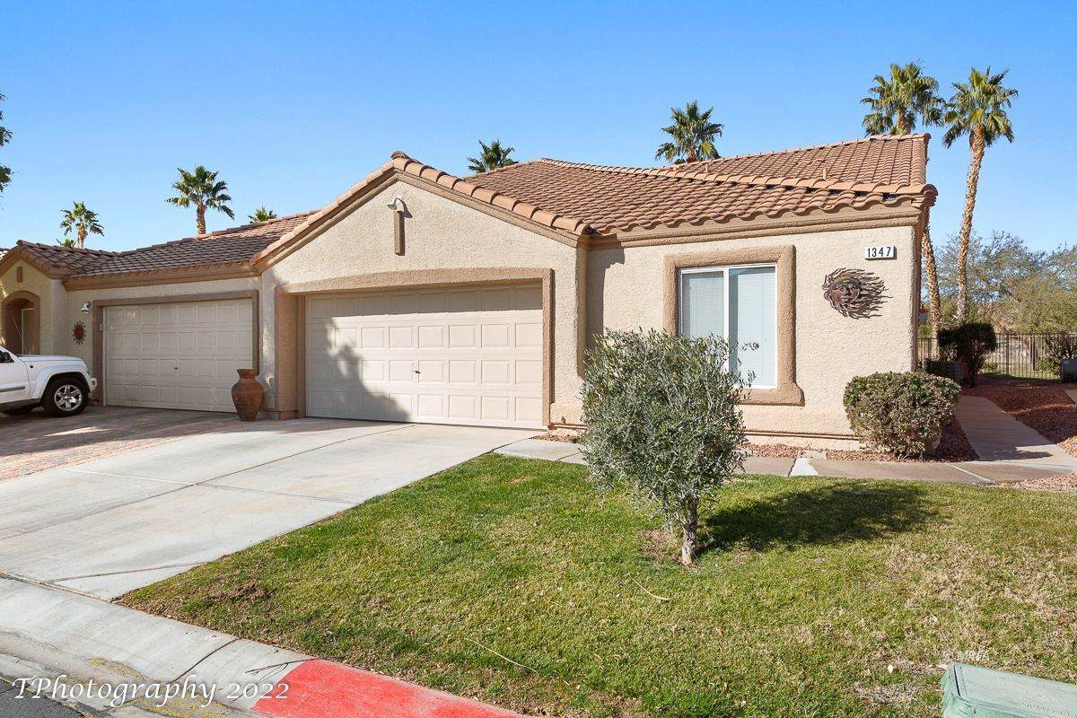 1347 Harbour Dr - Photo 1