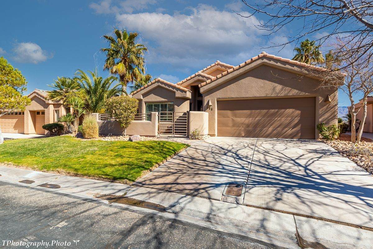 688 Pinnacle Ct - Photo 1