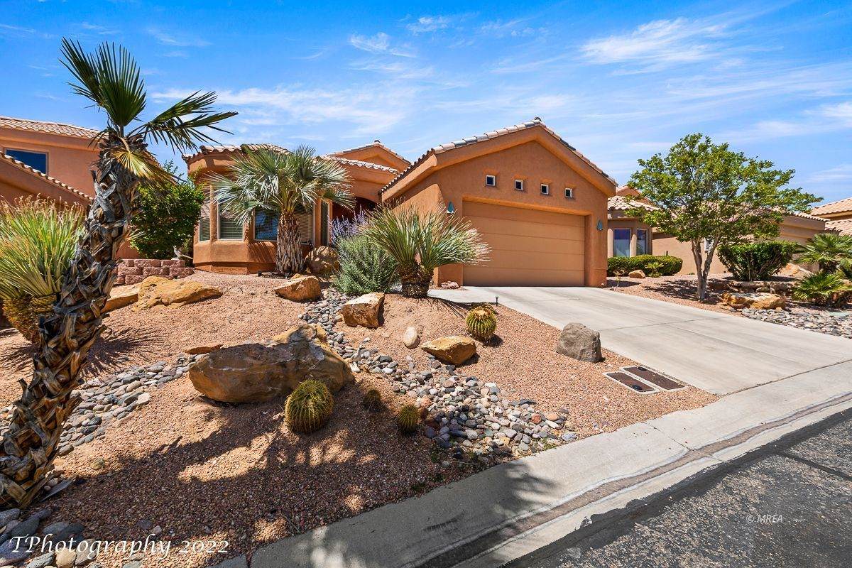 249 Pinnacle Ct - Photo 1