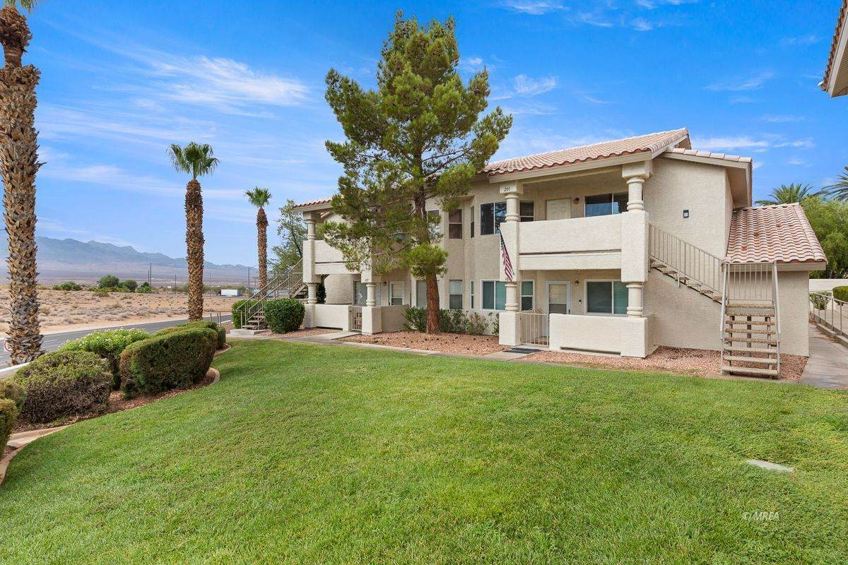 407 Mesa Blvd - Photo 1