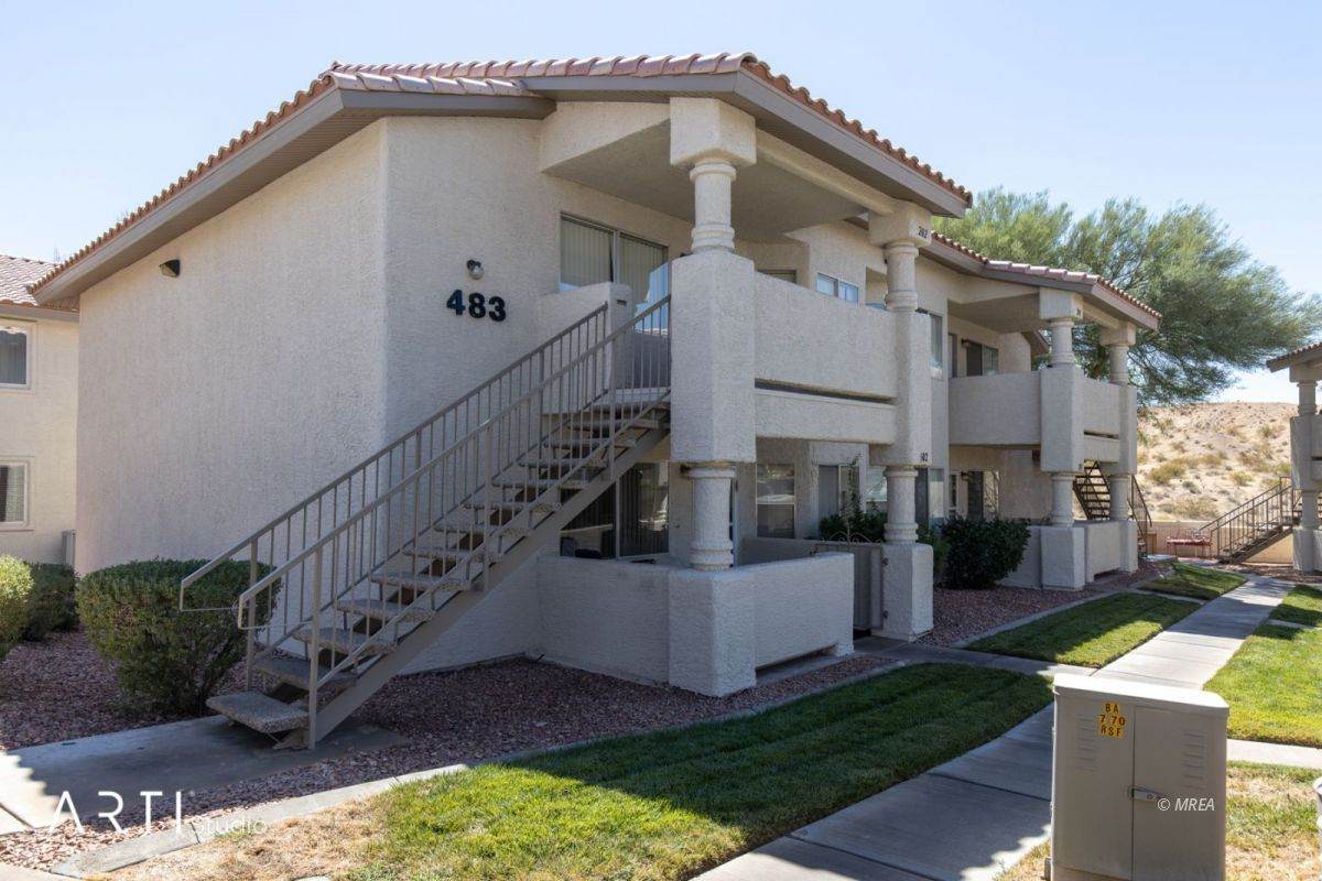 483 Mesa Blvd - Photo 1