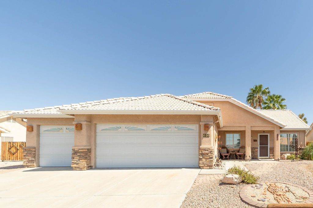 104 Dairy Ln - Photo 1