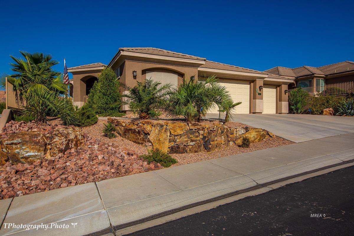 537 Woods Ct - Photo 1