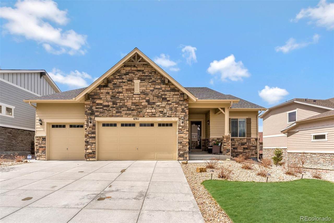 6911 Robertsdale Court - Photo 1