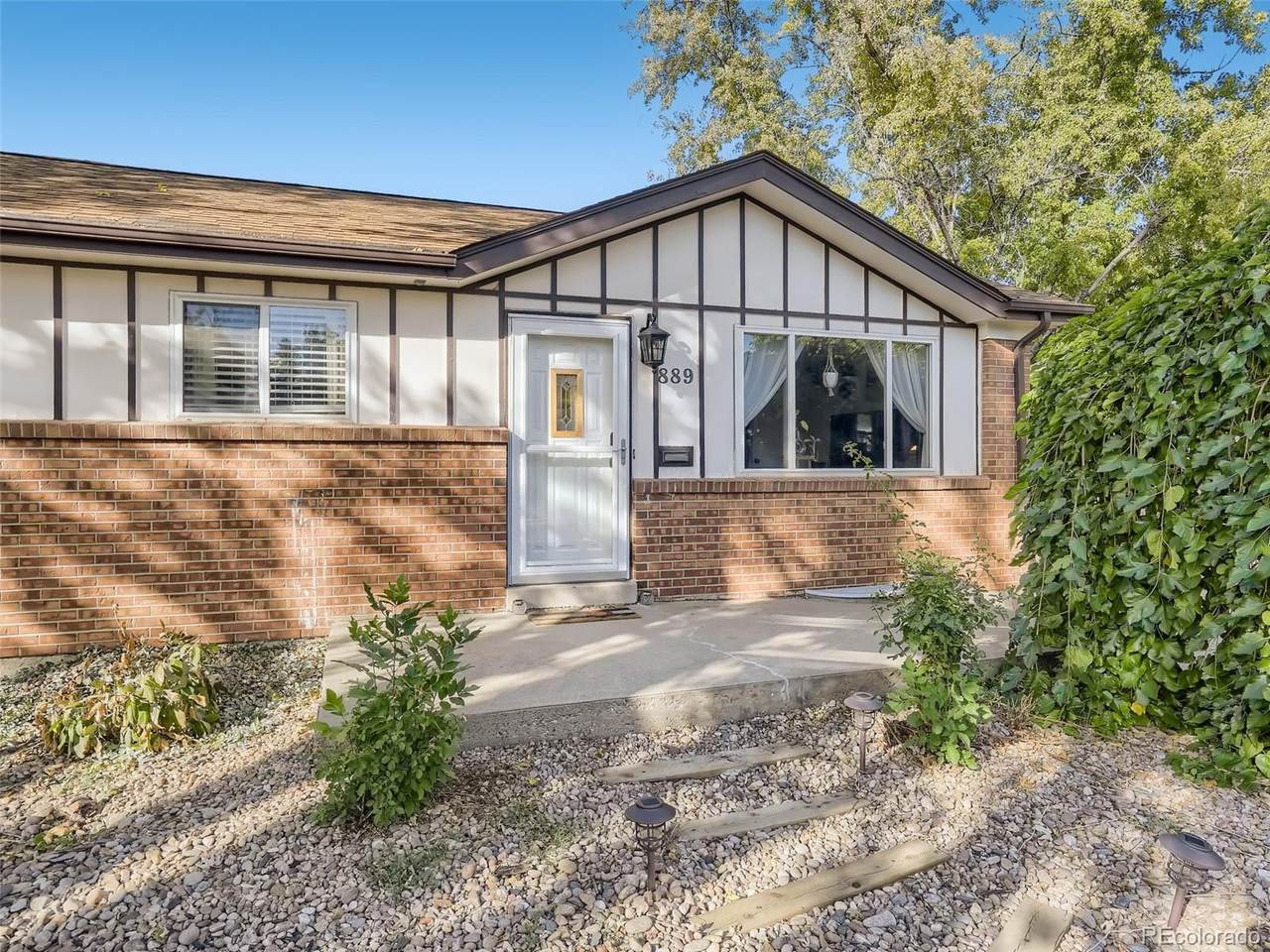 889 Dean Drive - Photo 1