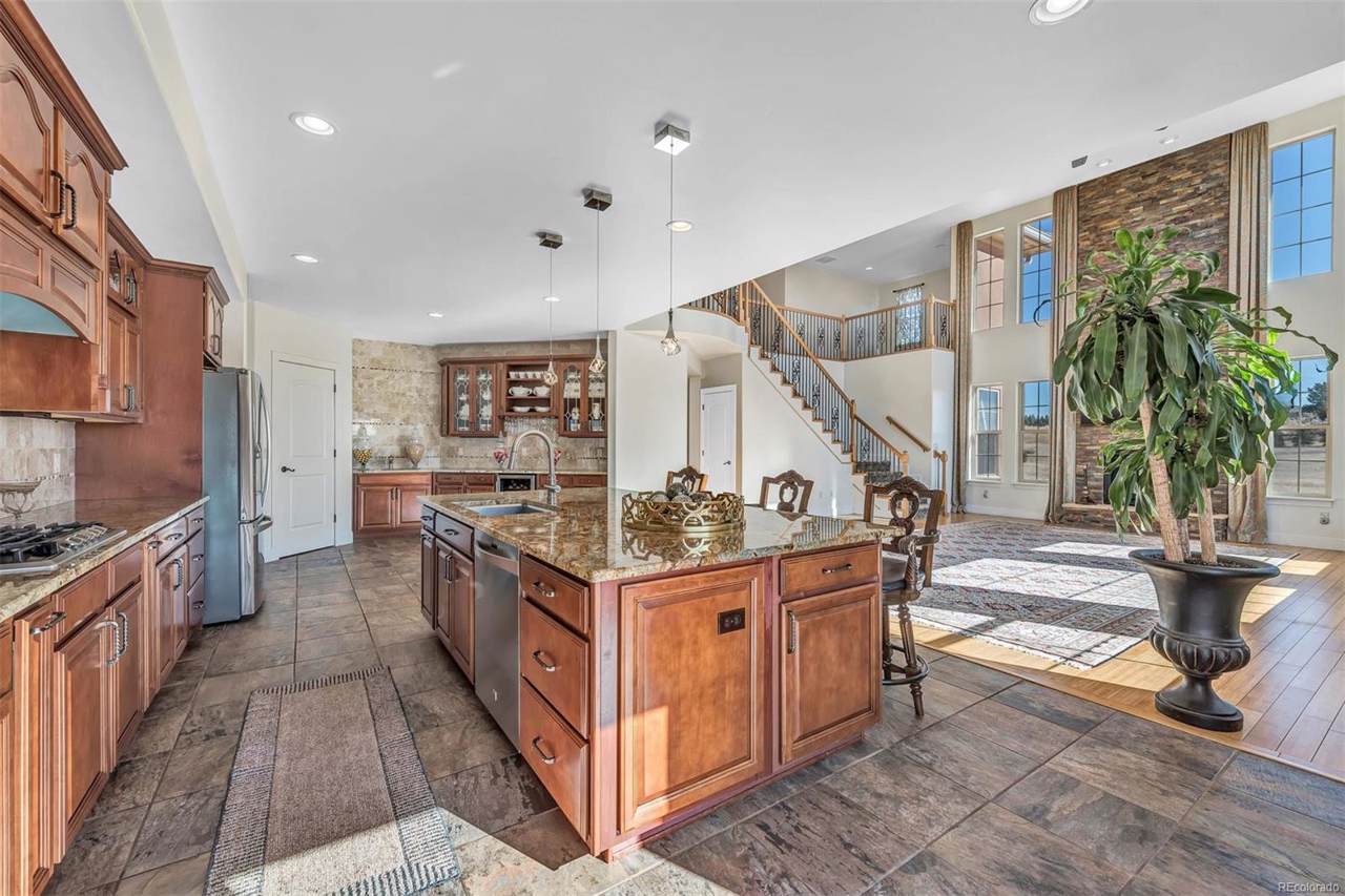 16520 Easter Way - Photo 1