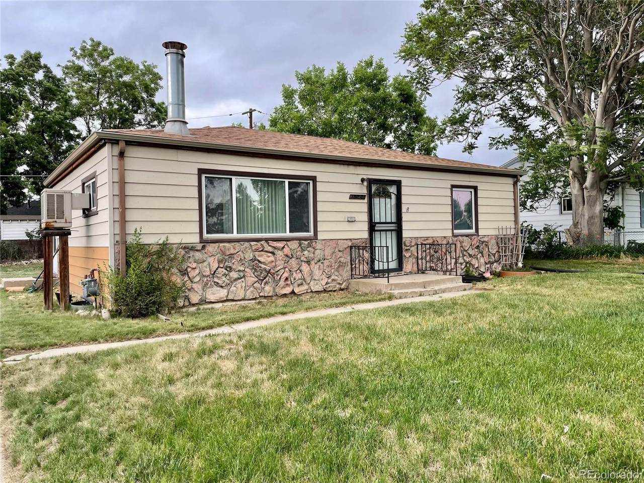 5881 60th Avenue - Photo 1