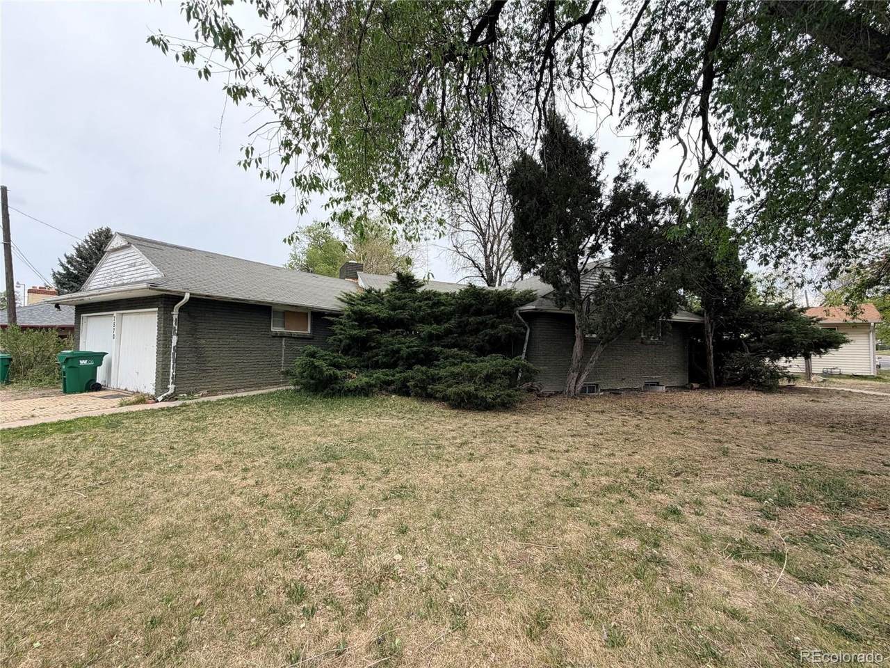 7570 Pikeview Court - Photo 1