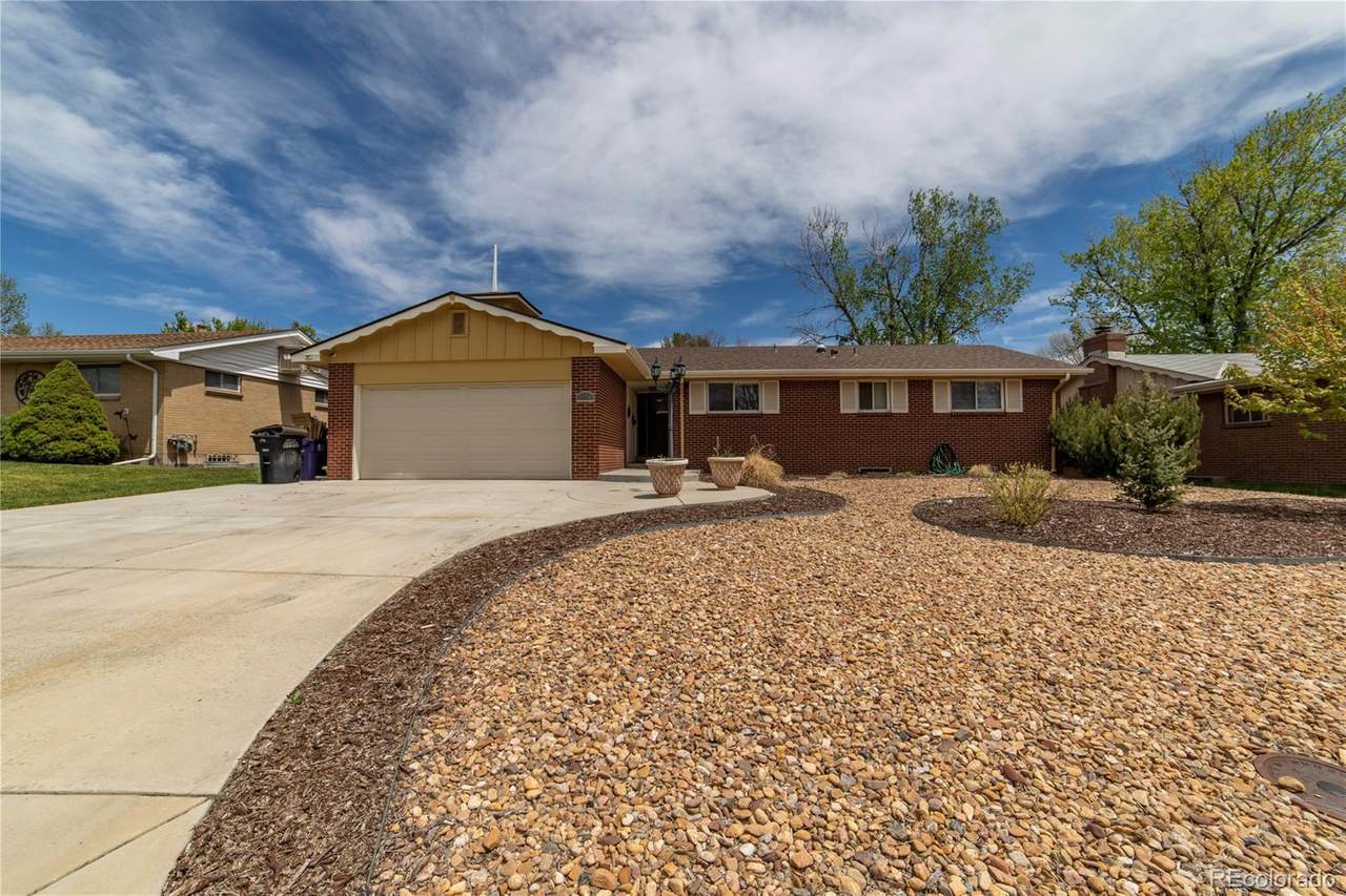 2980 Golden Way - Photo 1 2980 Golden Way - Photo 1