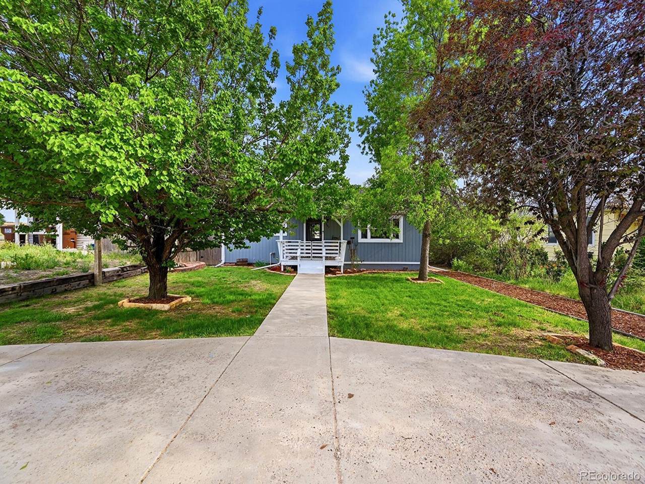 303 Goodrich Avenue - Photo 1