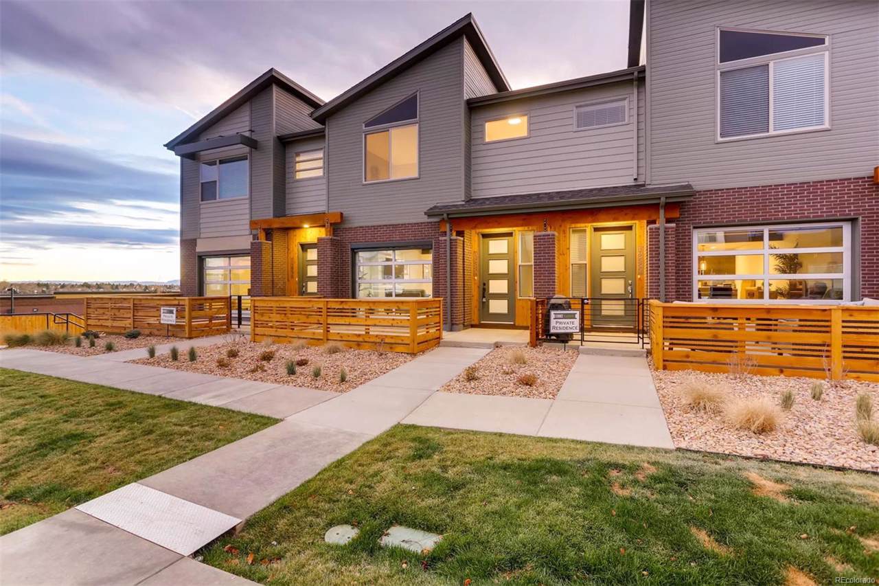 19502 Sunset Circle - Photo 1