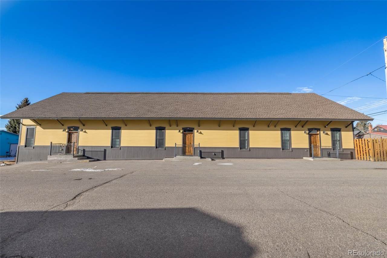 600 Chestnut Street - Photo 1