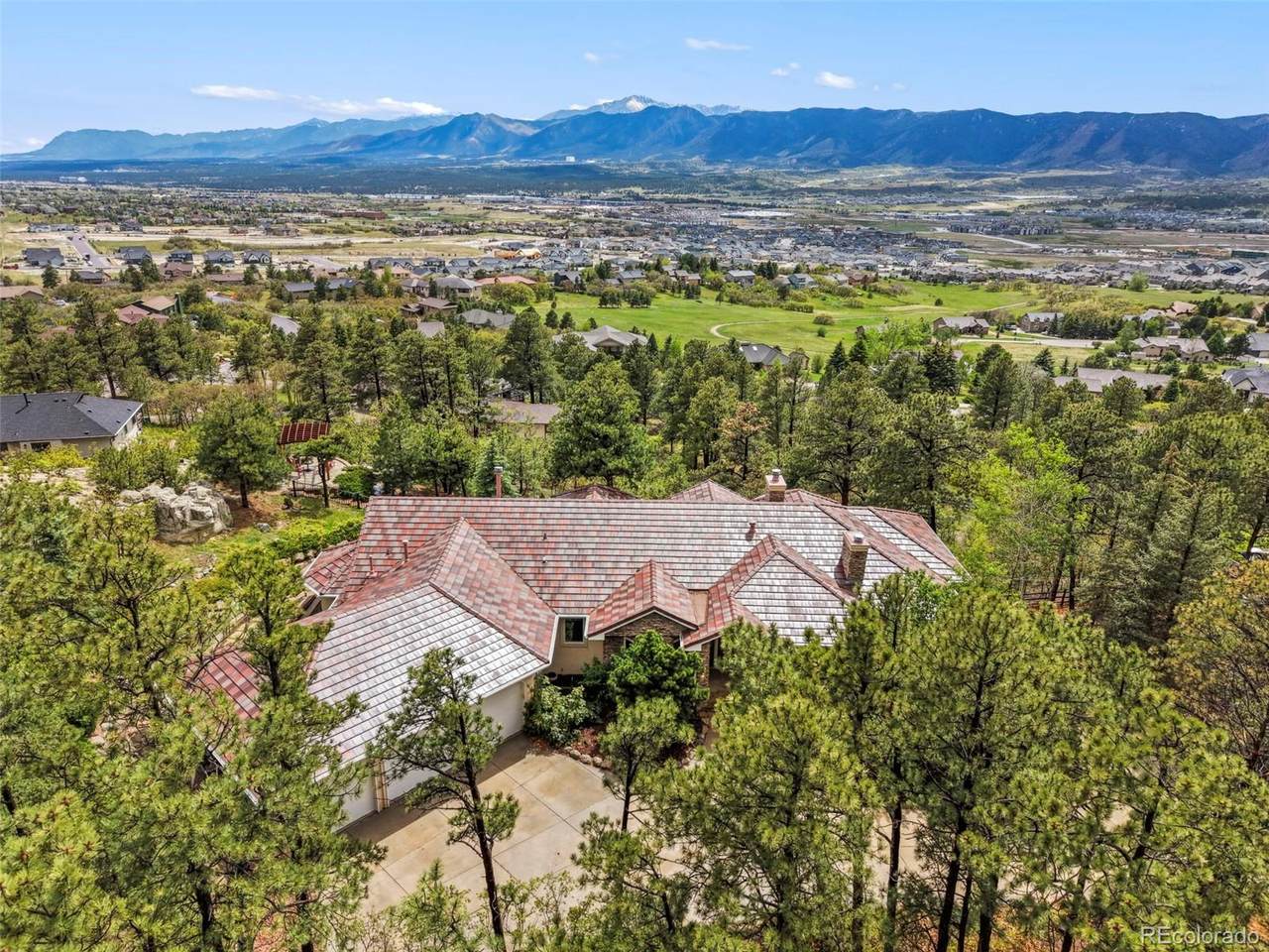 525 Silhouette Way - Photo 1