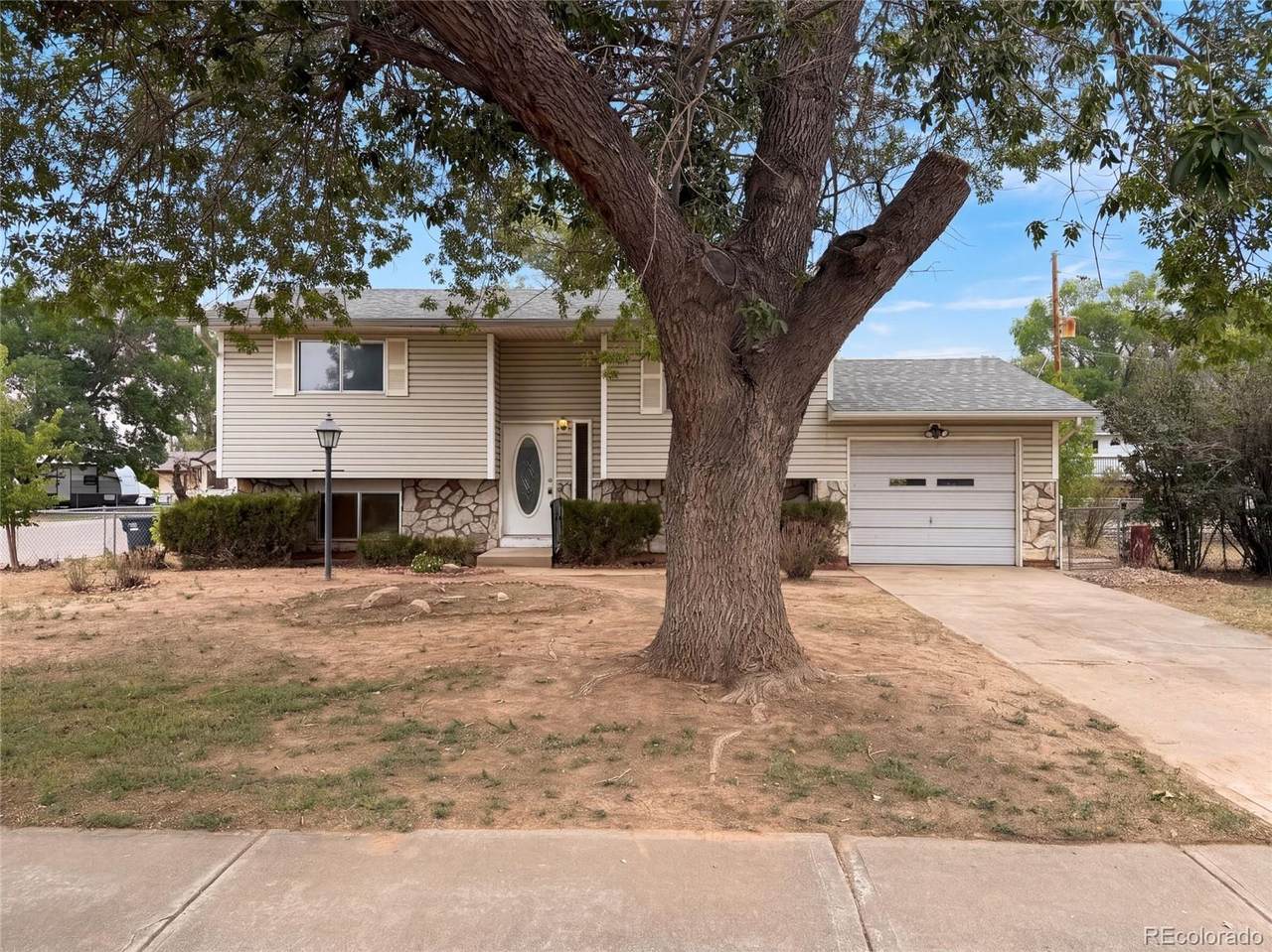 7715 4th Street - Photo 1