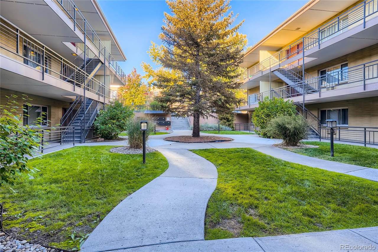 830 20 Street - Photo 1