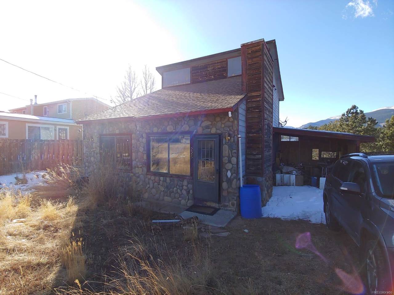 225 Appleby Street - Photo 1