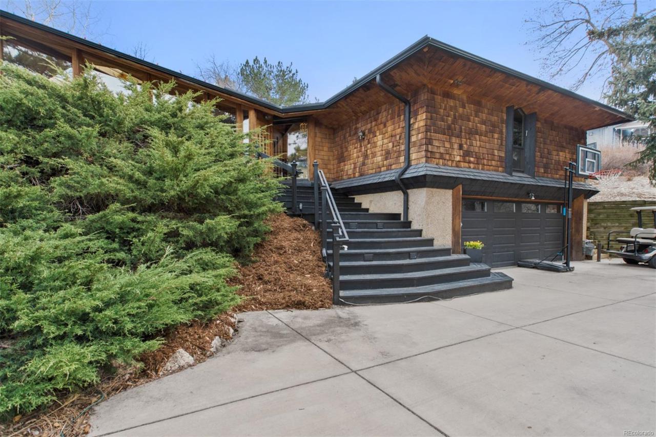 1440 Bellevue Drive - Photo 1