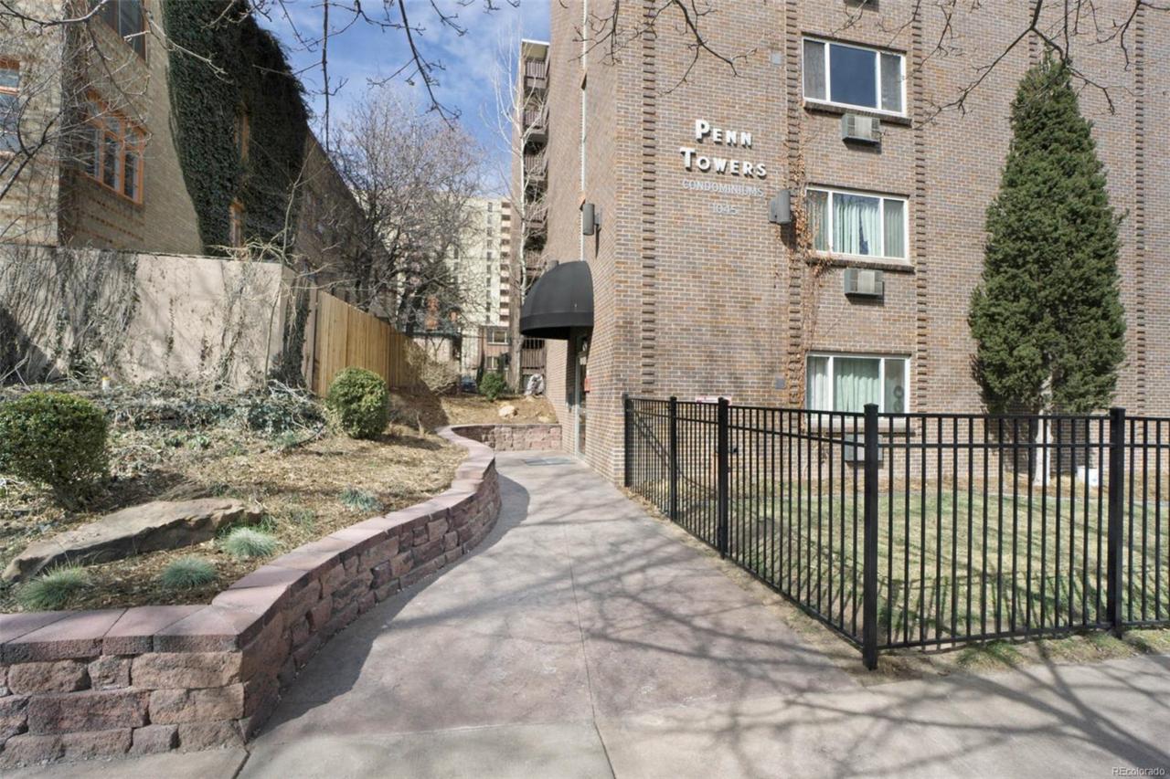 1045 Pennsylvania Street - Photo 1