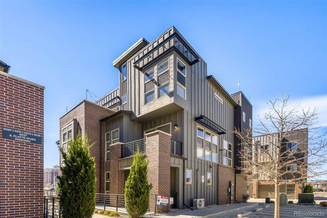5030 Prince Place - Photo 1