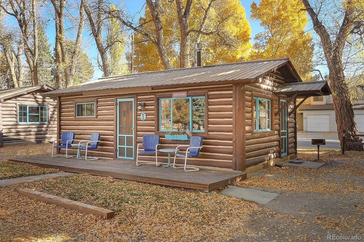 1004 Main Street - Photo 1