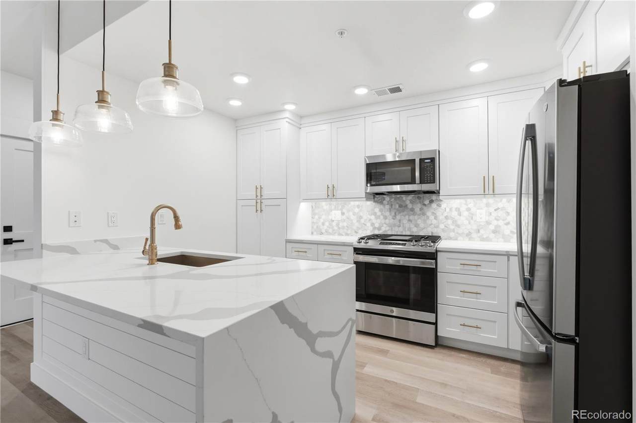 1308 Snowberry Lane - Photo 1