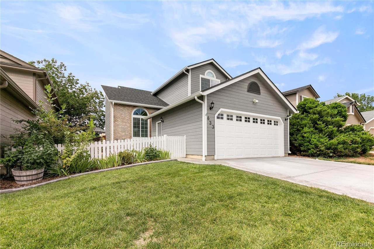 633 Walden Court - Photo 1