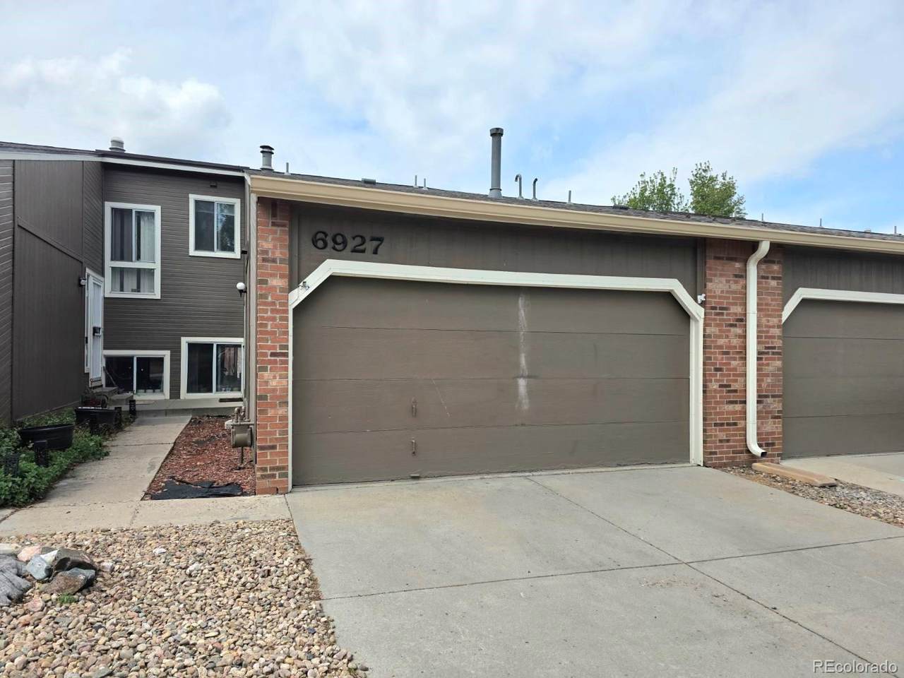 6927 Bryant Street - Photo 1