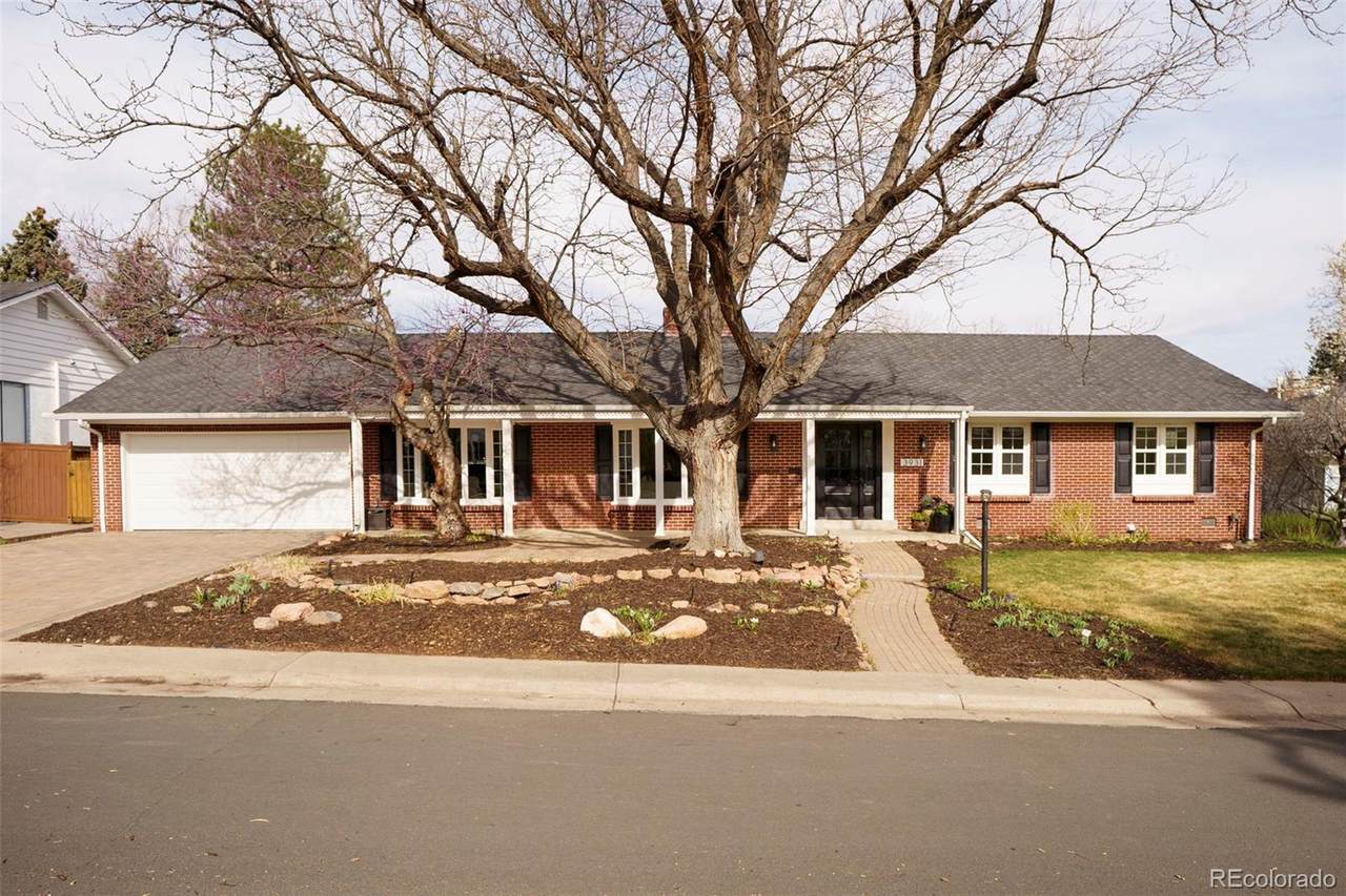 3931 Hillcrest Drive - Photo 1