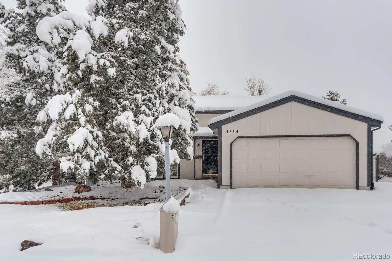 1554 Calkins Avenue - Photo 1