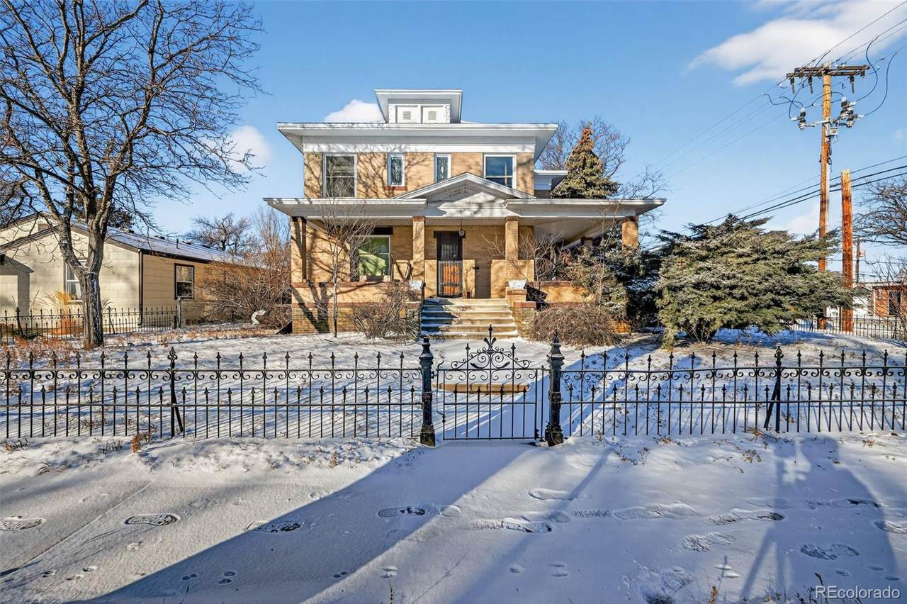 107 4th Avenue - Photo 1