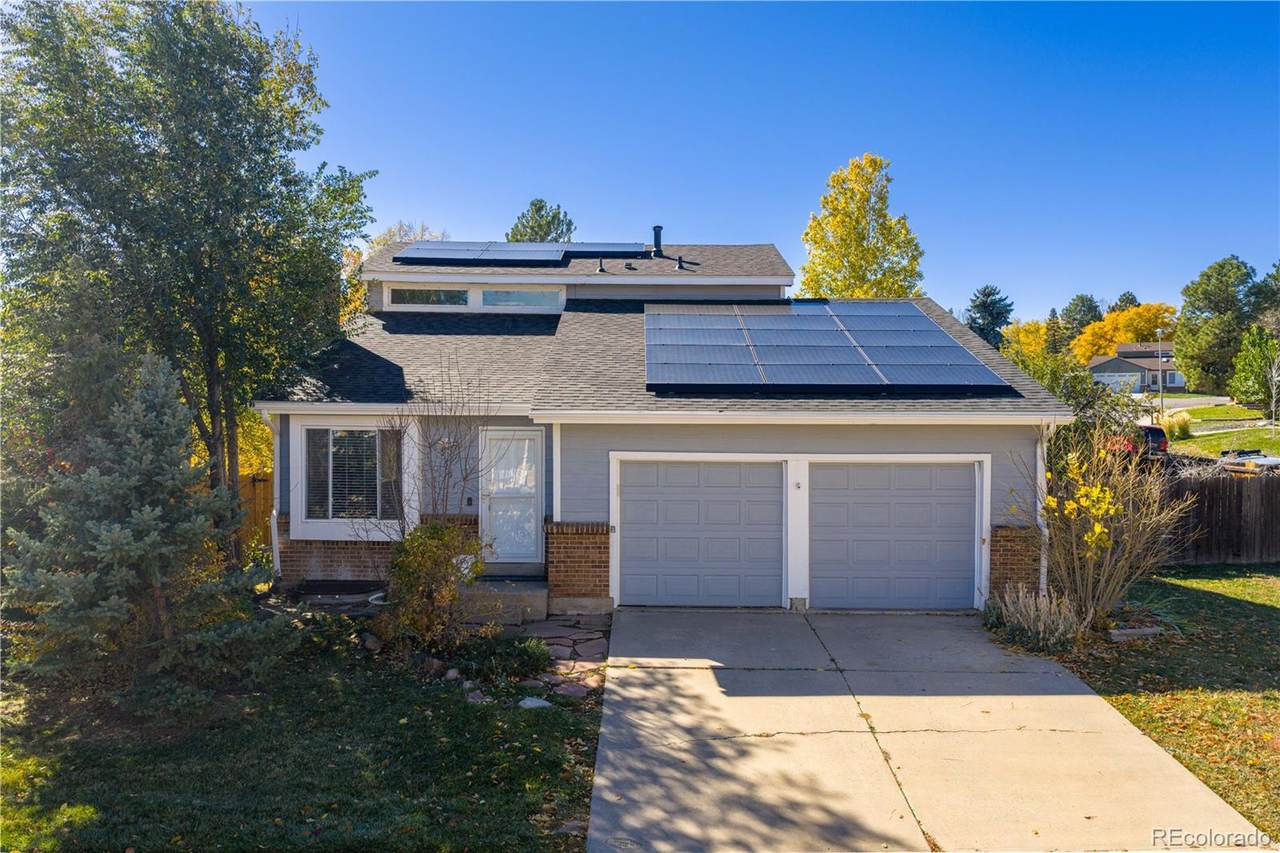 5657 Oak Street - Photo 1