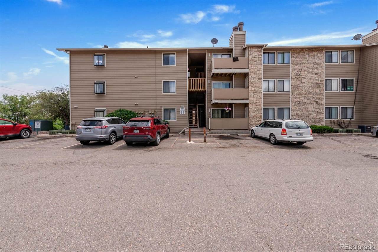 2929 Floyd Avenue - Photo 1
