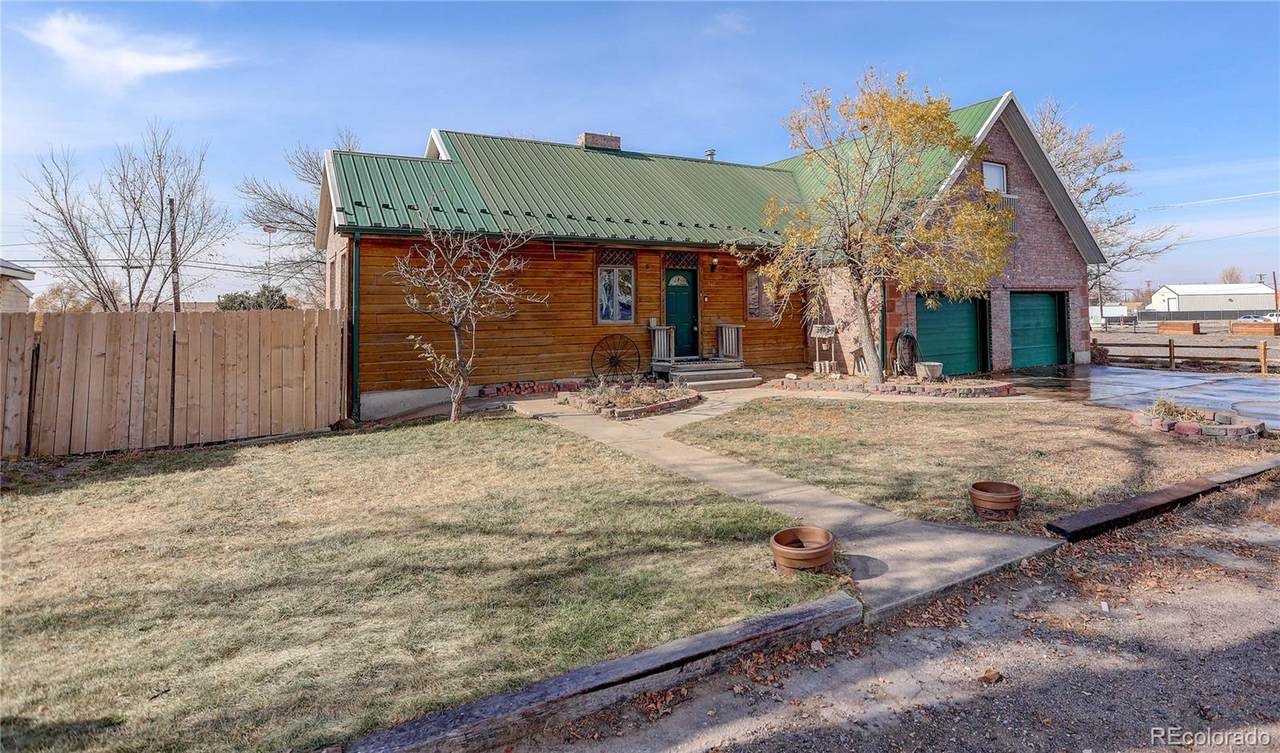 545 Ash Street - Photo 1